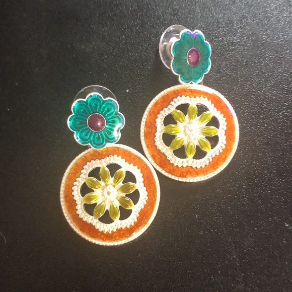 IKITA super cute earrings flower pattern - Picture 4 of 4